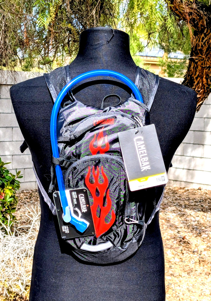 CamelBak Mini M.U.L.E. Kids 50oz Multi-Pocket Hydration Storage Backpack NWT
