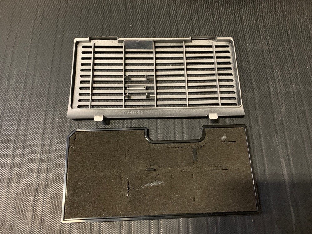 AS IS Infocus LCD Projector LP840 1812 LAMP HOURS