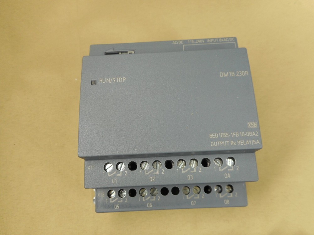 SIEMENS 6ED1055-1FB10-0BA2 logic module (NIB)