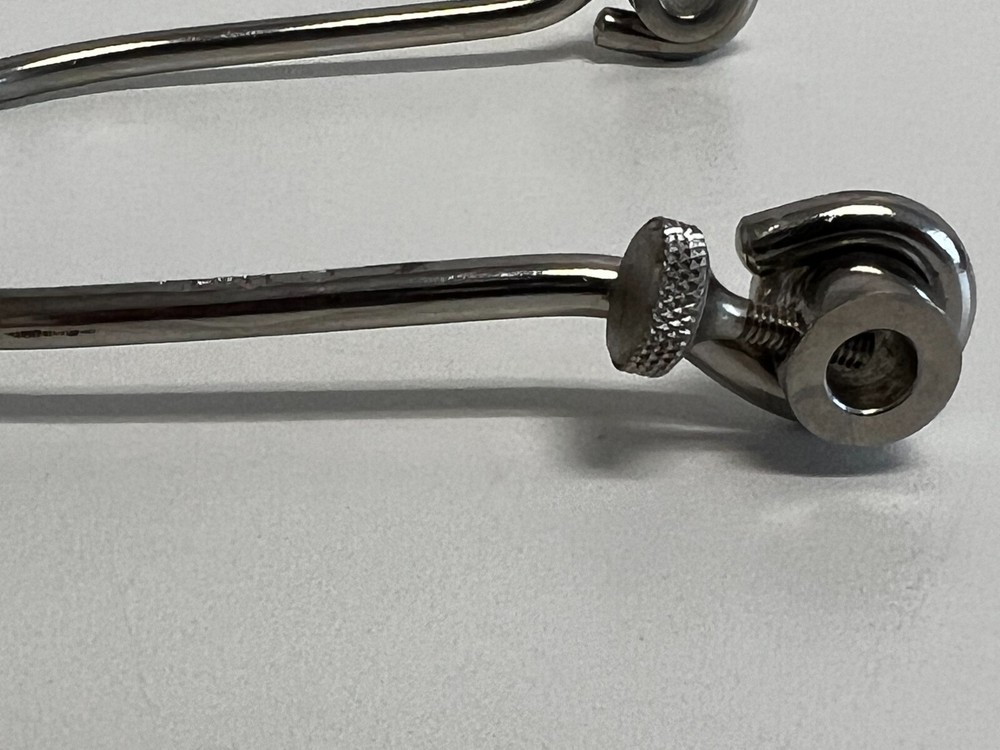 LL7: Zimmer Holder 114-04