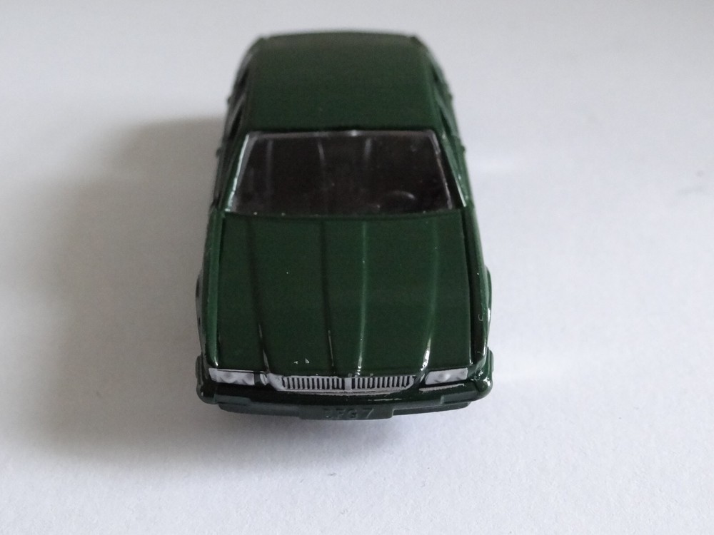 CORGI JAGUAR BFG7 - DARK GREEN