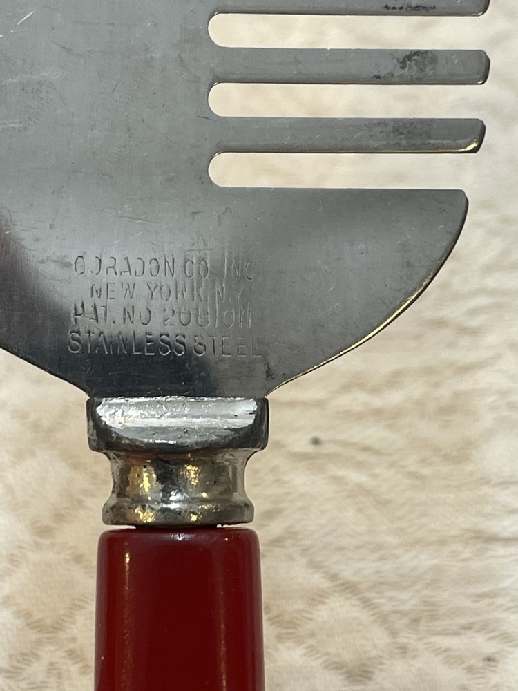 3 Red Bakelite Serving Pieces P&G Spreader -Pie Server With Prongs & Cake Server