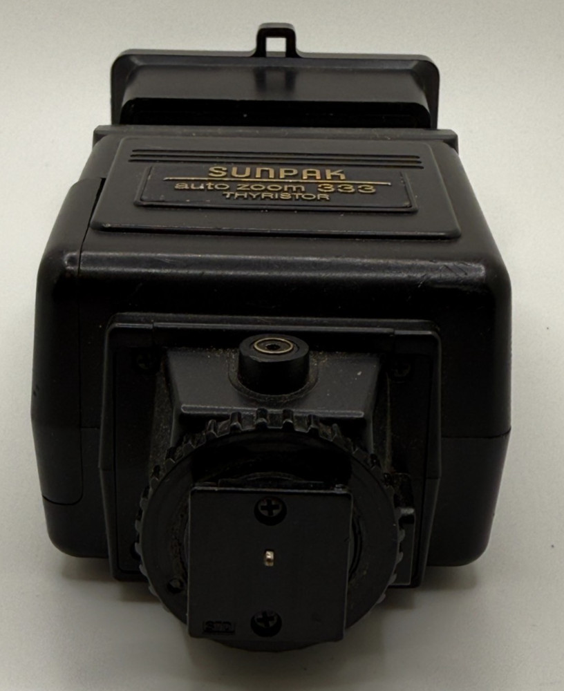Sunpak Auto Zoom 333 Thyristor Electronic Flash Shoe Mount - Black - Untested
