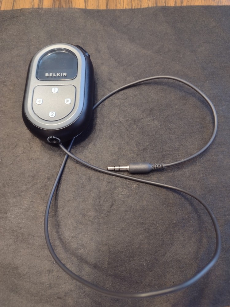 Belkin Tunecast 3 F8M010 Gray 88.1-107.9MHz Digital MP3 Player FM Transmitter 🎶