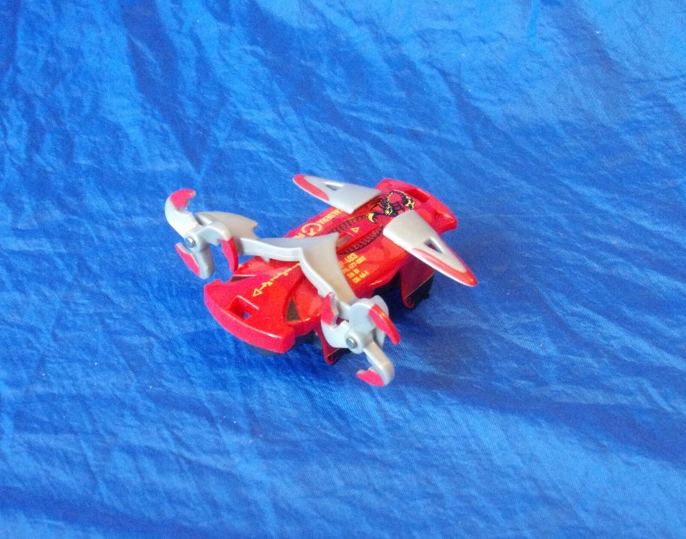 HEXBUG WARRIORS BATTLING ROBOTS TRONIKON TECH ACADEMY & ALDERA PREP