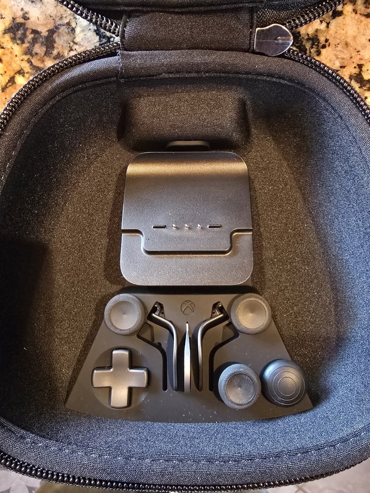 Open-Box Excellent: Microsoft - Elite Series 2 Core Wireless Controller for X...