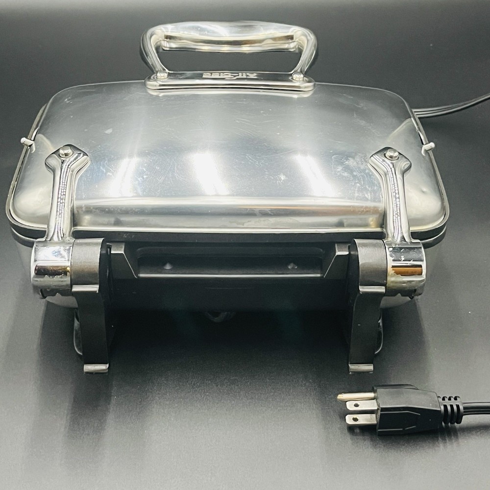 All-Clad Waffler 2 Square Belgian Waffle Maker Model 6061 Tested Working