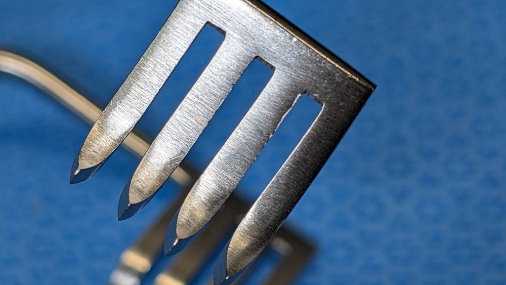 Boss Instruments REF 73-1197S Adson Cerebellum Retractor 7 1/2″ Angled 90° Sharp