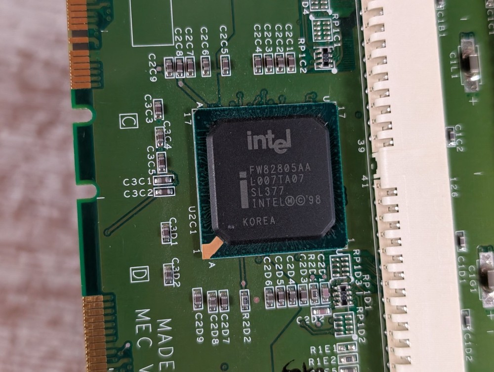 Memory DIMM Riser Card Intel FW82805AA Chip MEC V3.00