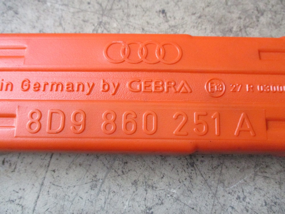 Original warning triangle Audi VW Seat Skoda breakdown triangle 8D9860251A
