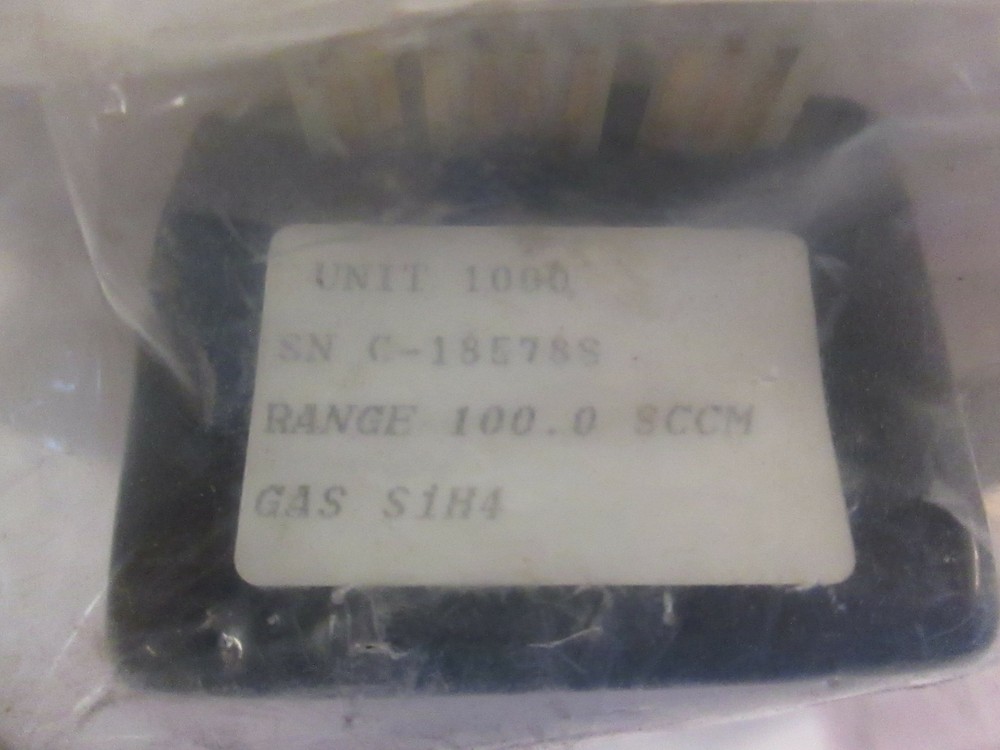 Unit UFC-1000 Mass Flow Controller MFC, SiH4, 100 SCCM