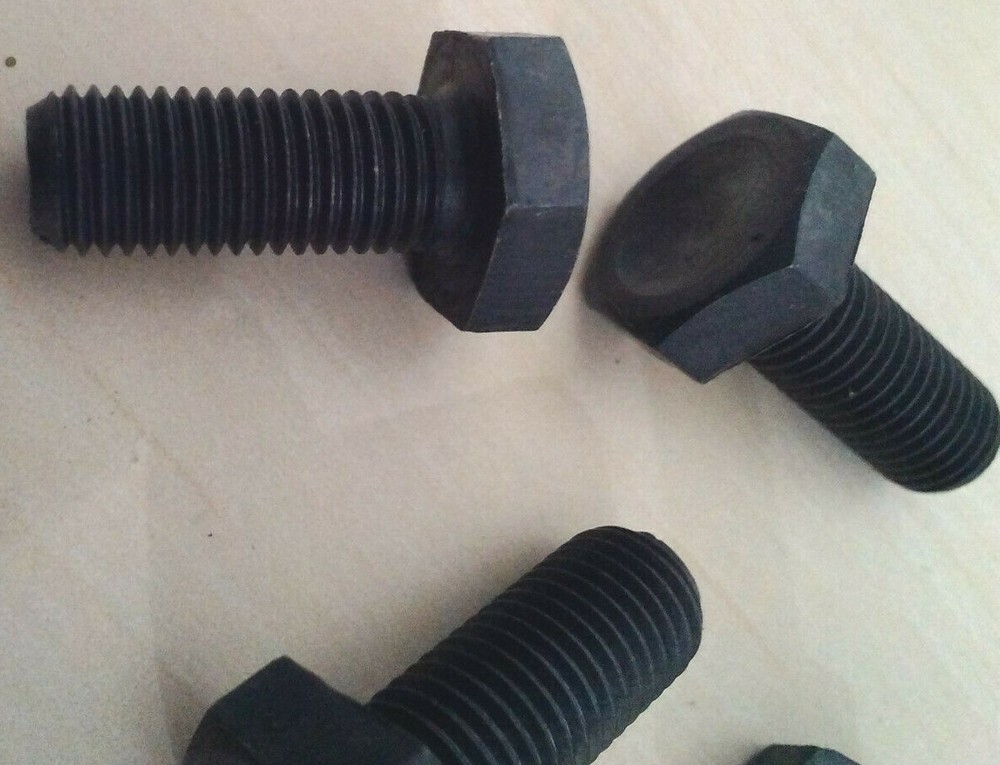 4 M8 BOTTOM BRACKET AXLE FIXING BOLT / SPINDLE CRANK ARM BOLT 4 NEW