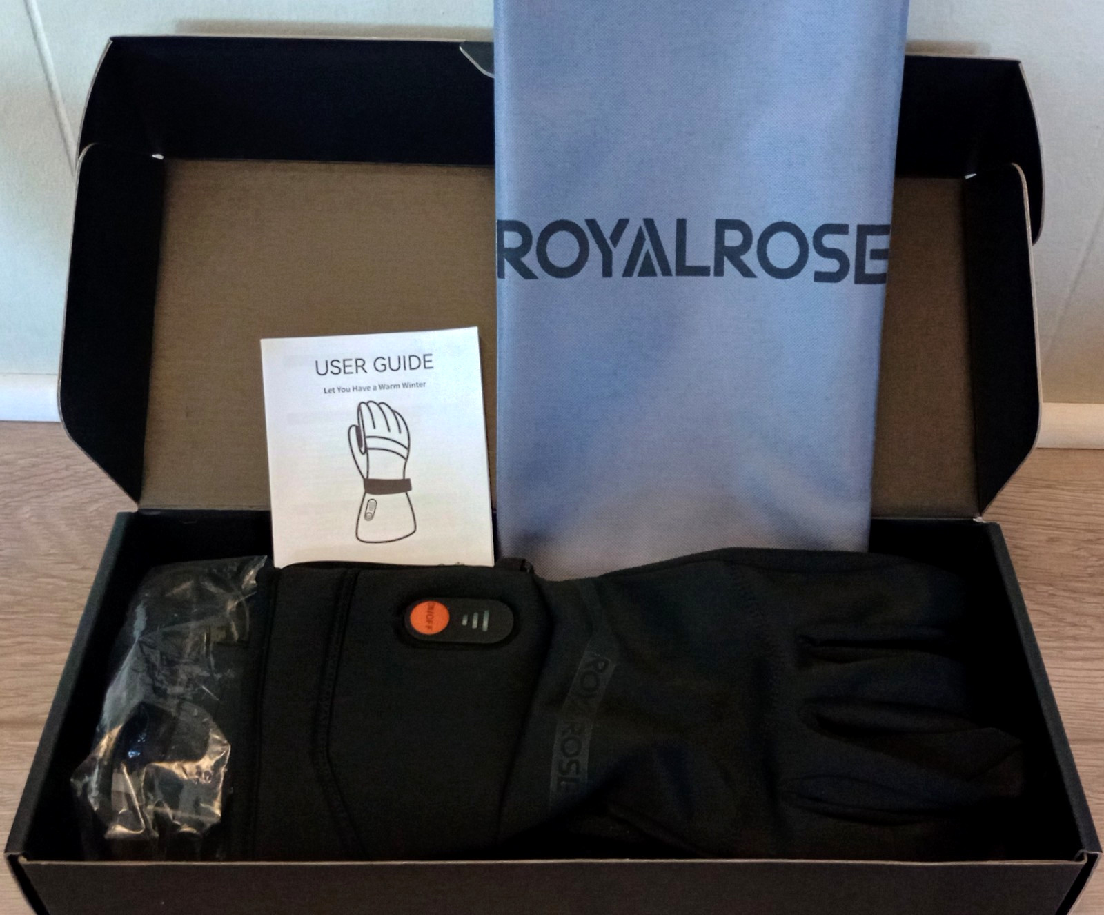 Royalrose Heated Gloves Liners for Men/Women Rechargeable Waterproof Size Med.