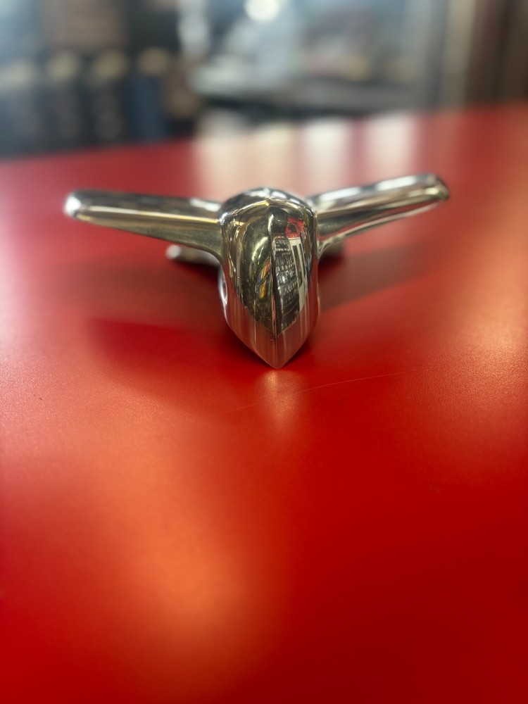 L53-6007 Peterbilt Hood Pull