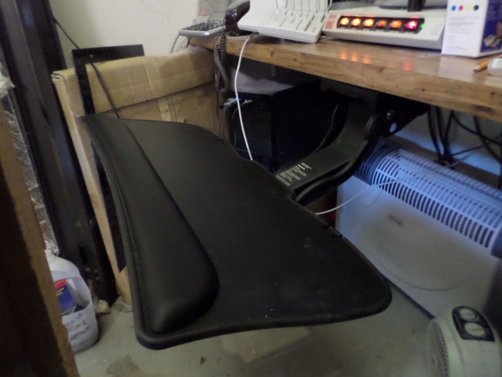 Knoll Under Desk Mount Adjustable Keyboard Tray