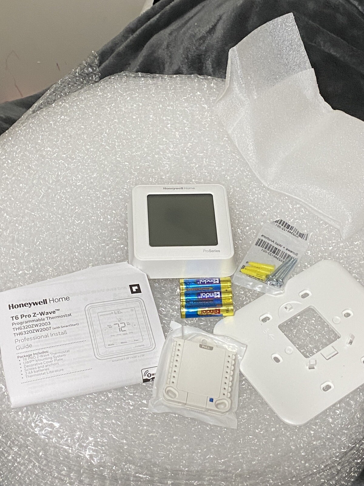 Honeywell T6 Pro Z-Wave SmartStart Programmable Thermostat (TH6320ZW2007)