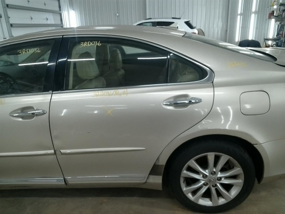ES350 2012 High Mounted Stop Light 104836249