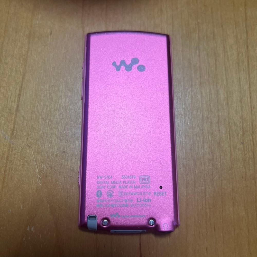 Walkman Speaker Earphone Set