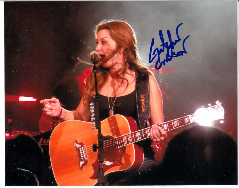 Gretchen Wilson Singer Signed Autograph 8"x10" Photo