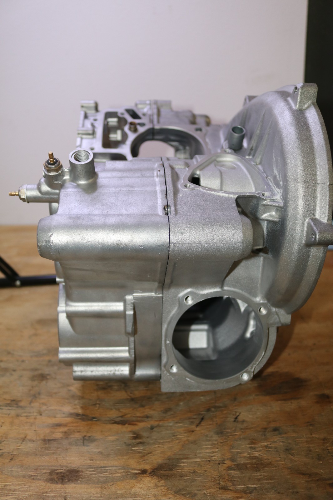 2007 KAWASAKI BRUTE FORCE 750 KVF750 4X4 ENGINE MOTOR CRANKCASE CRANK 14001-0015