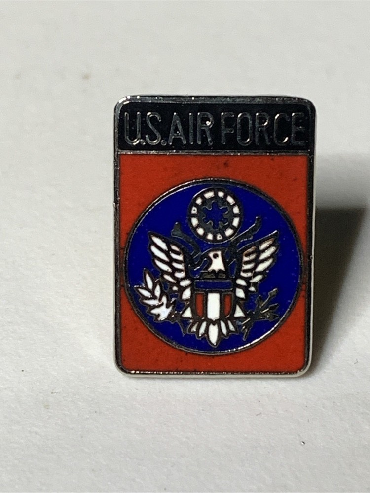 US Air Force  (rect) 3/4" + a custom promo pin