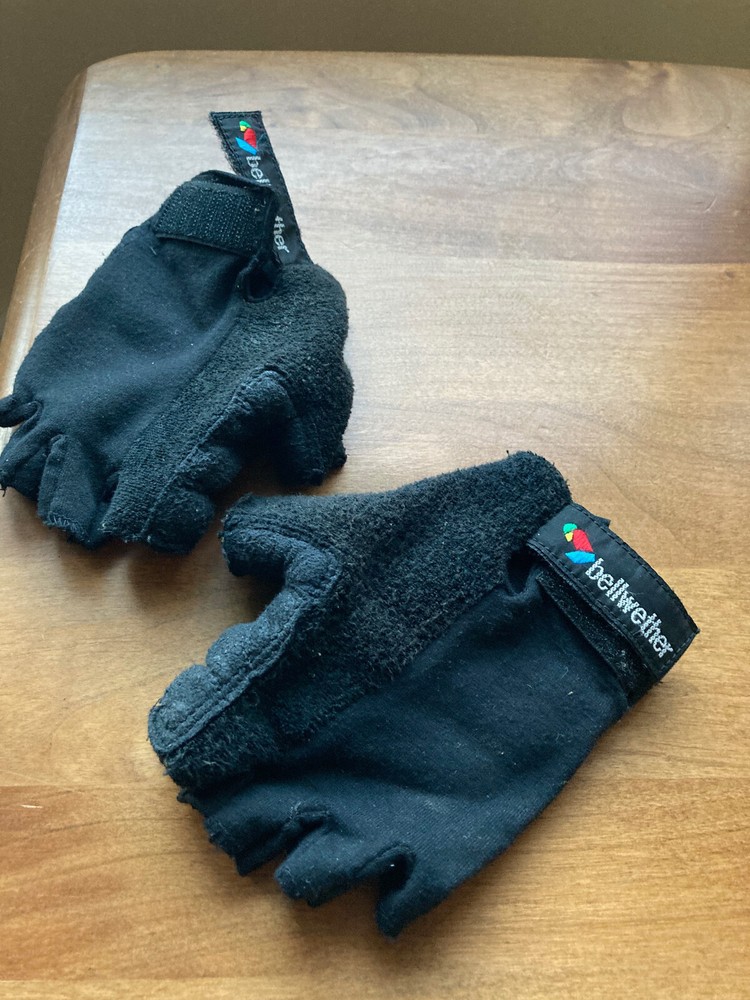 Bellwether Cycling Gloves, Black, Small, great condition