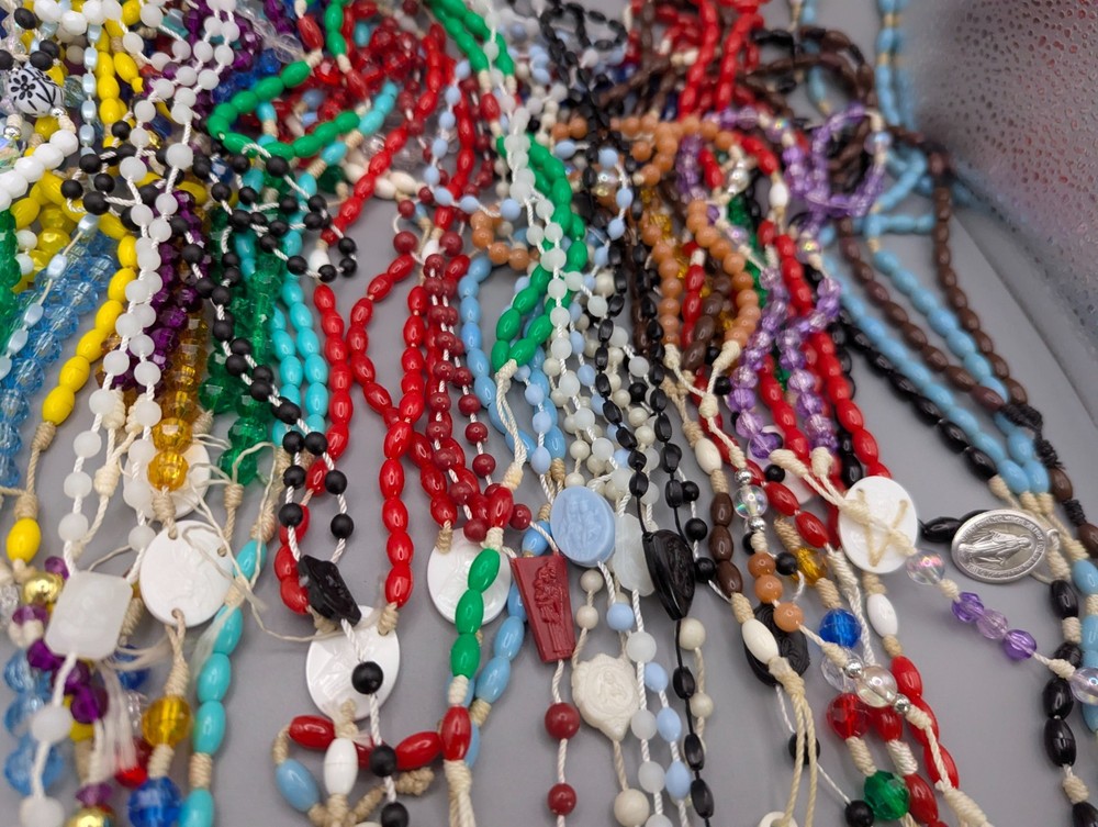 39 Vintage Plastic Or Resin Material Catholic Rosary