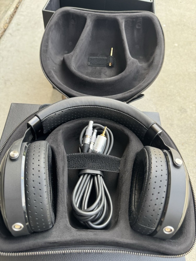 Focal Utopia 2022 Open-Back Wired Headphones - Black