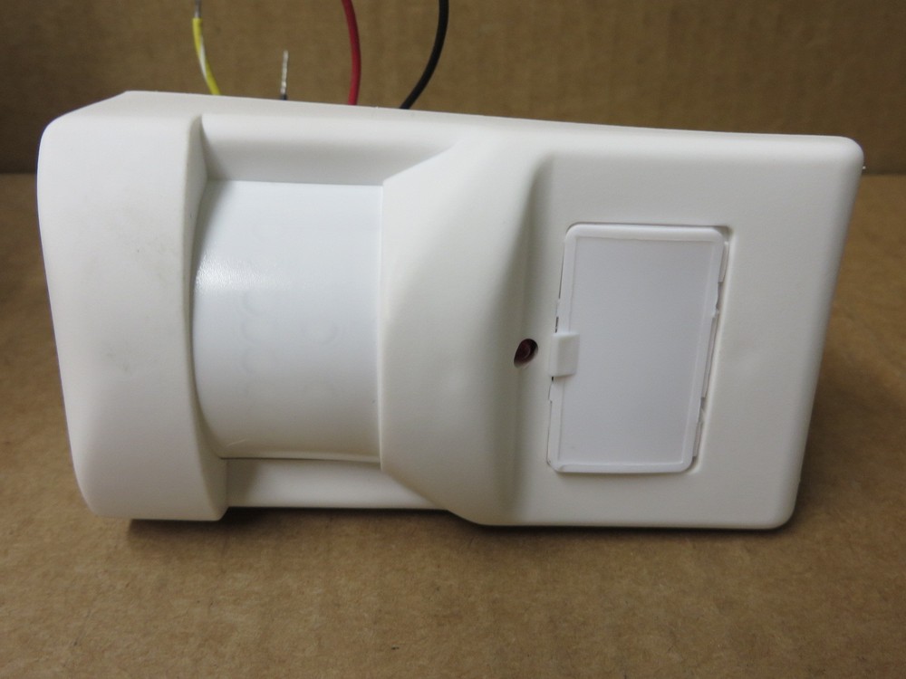 UNENCO MOTION SENSOR # WM2000 WIDE VIEW wall mount PIR