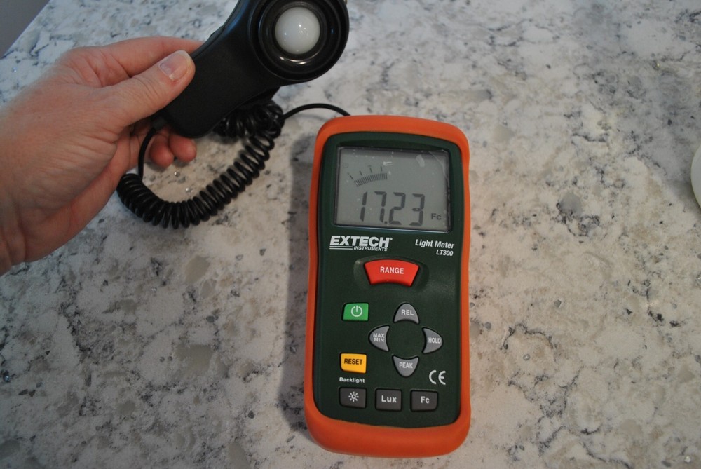 Extech Lt300 light meter works great