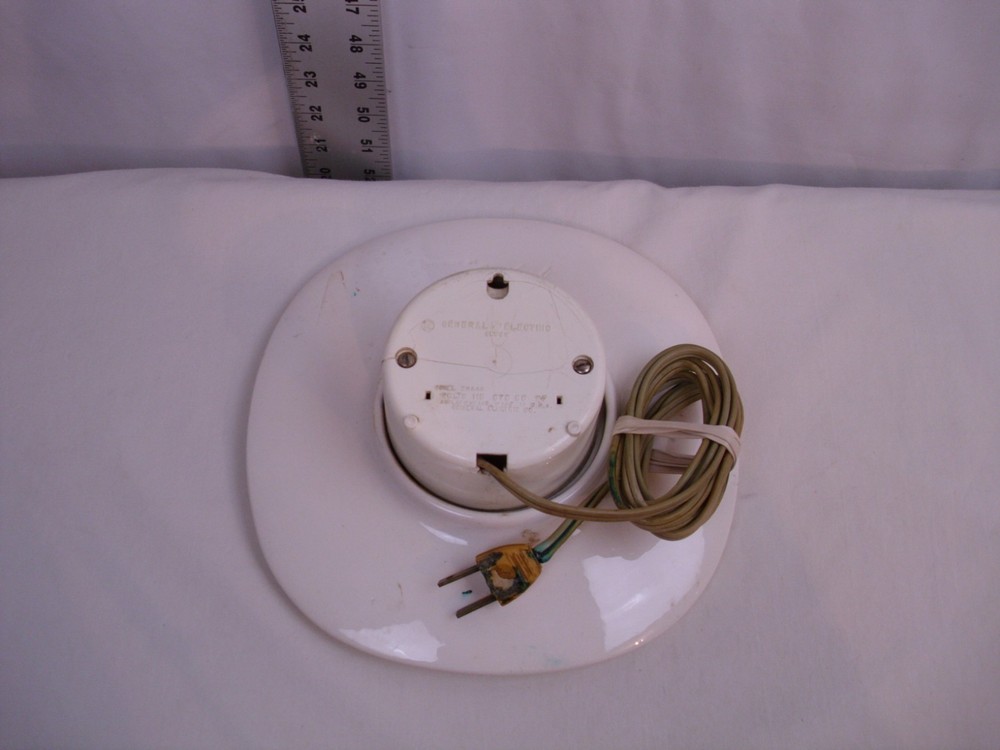 GENERAL ELECTRIC RUSSELL WRIGHT HARKERWARE CERAMIC WALL CLOCK 1950s