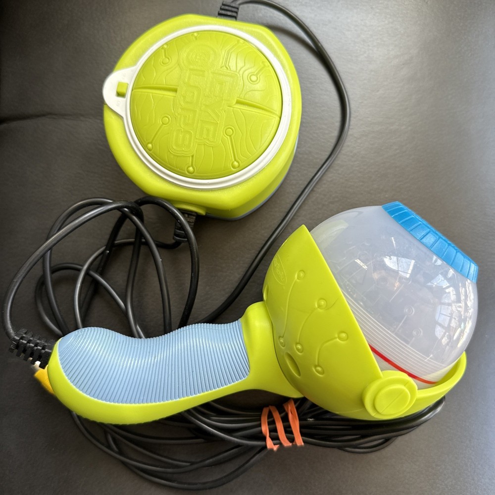 Jakks Pacific EyeClops Bionic Eye Plug & Play Microscope/Magnifier Tested WORKS!