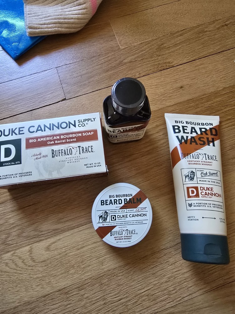 Duke Cannon Bourbon Beard Box Buffalo Trace Beard Wash & Oil Gift Set