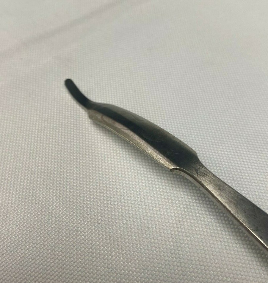 CynaMed 10mm Hohmann Rectractor Orthopedic Trauma