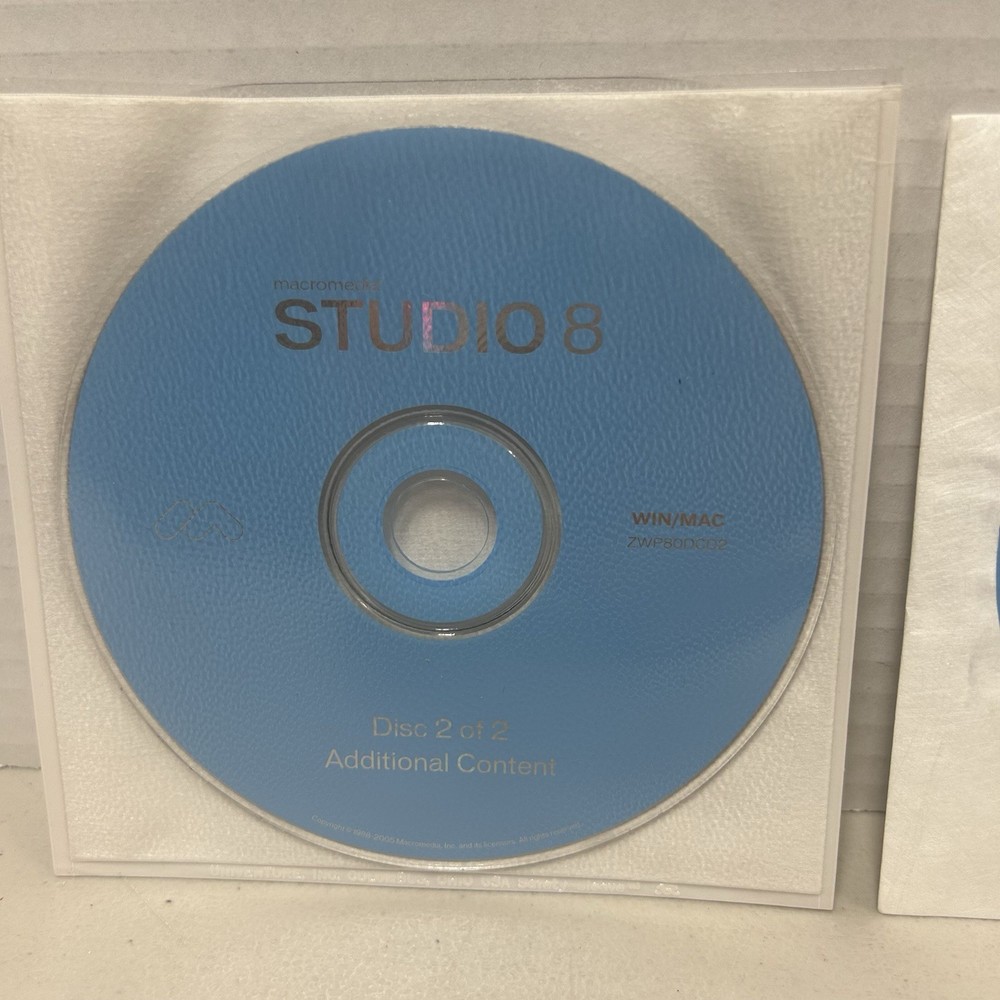 Macromedia Studio 8 UPGRADE Win/Mac 2 Disc Set - VERY GOOD CONDITION!!!!