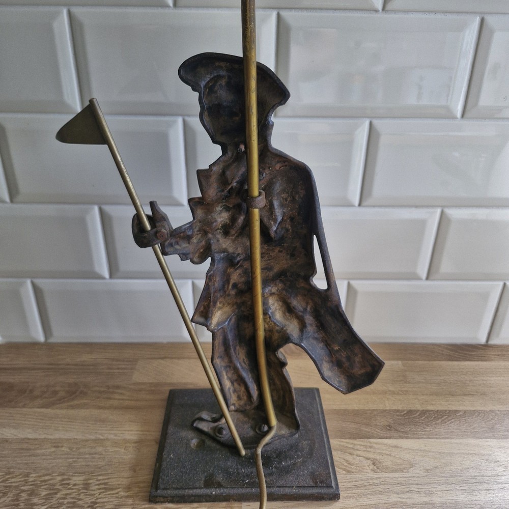Cast Iron Golfer Table Lamp