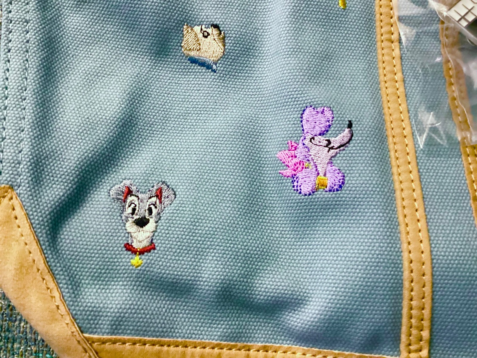2026 DISNEY THE DISNEY STORE EST 1987 DOGS LARGE CANVAS TOTE BAG & LAPEL PIN SET