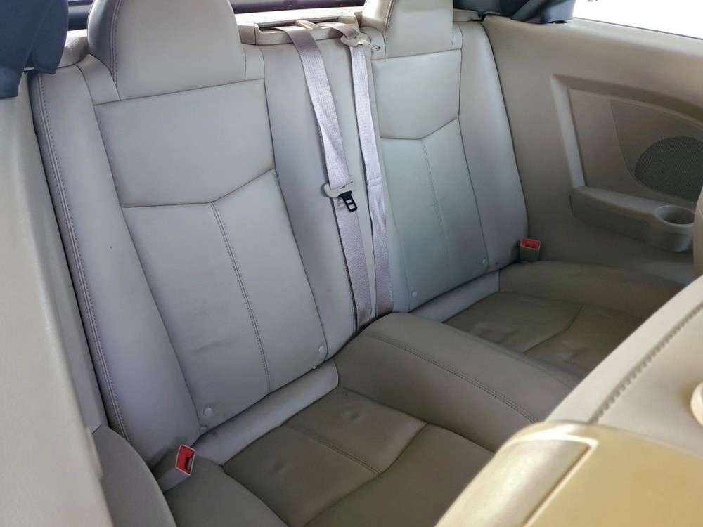 200 2011 Glove Box 4901753