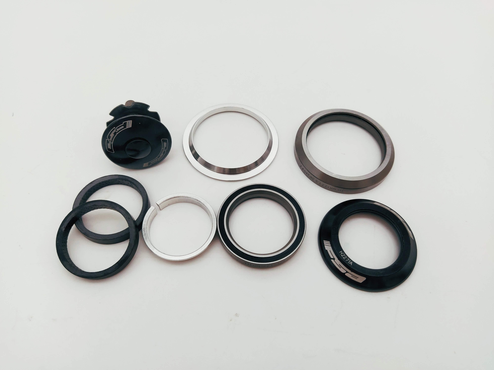 FSA Orbit IS-3 HS2771A 1-1/8" to 1.5" IS42 / IS52 Tapered Integrate Headset