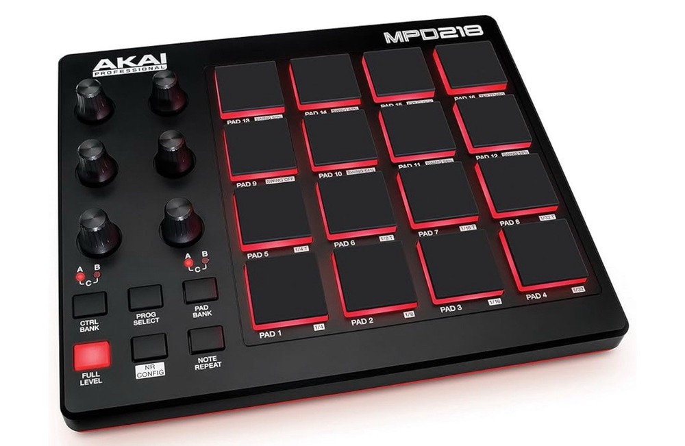 Akai Professional MPD 218 Black MIDI Controller
