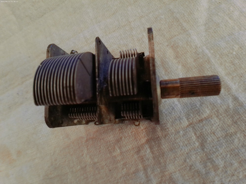 Vintage Dual Section Variable Capacitor 150/450pf Tested Good