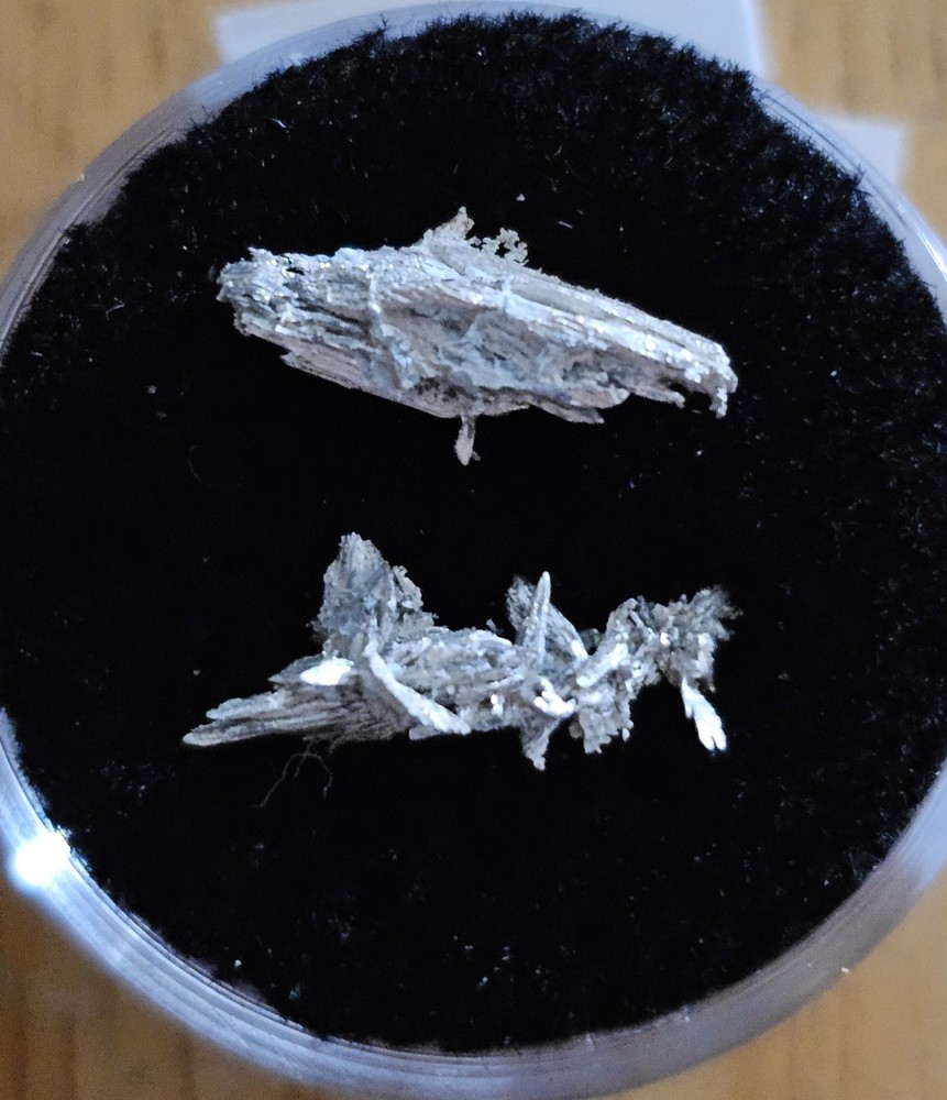 .728g Native Moroccan Silver Twin Spinel