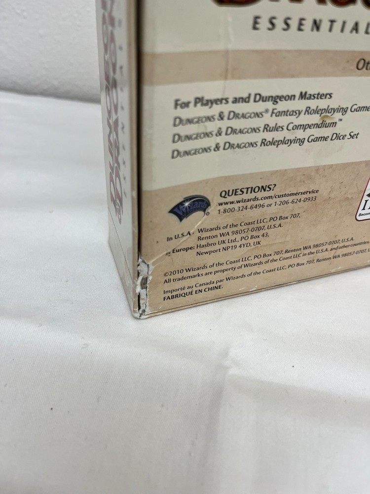 Dungeons and Dragons 4e Essentials Dungeon Master Kit - Boxed Set - Complete