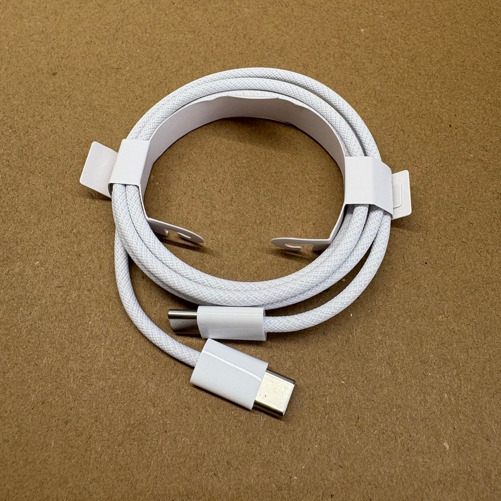1pcs 3ft USB-C Cable For iPhone 17/16/15 Pro/Pro Max/Plus 1M Type C Cable