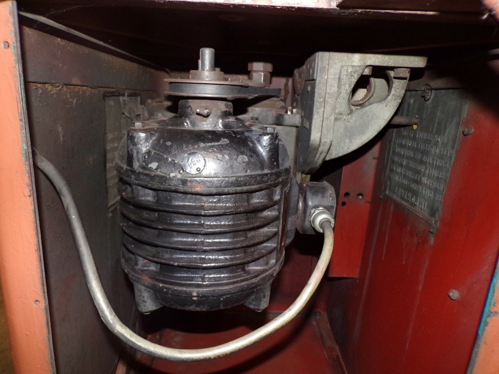 KINDT-COLLINS, MASTER, OSCILLATING SPINDLE SANDER, P2SP