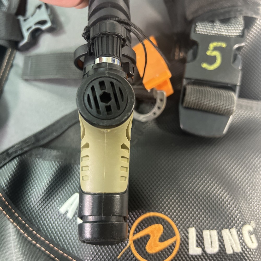 Aqualung Wave BCD Size XL Scuba Diving AQUA LUNG