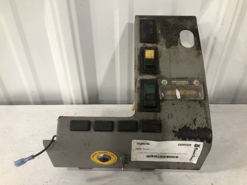 Freightliner FL70 SWITCH Dash Panel - Used | P/N 6806893453