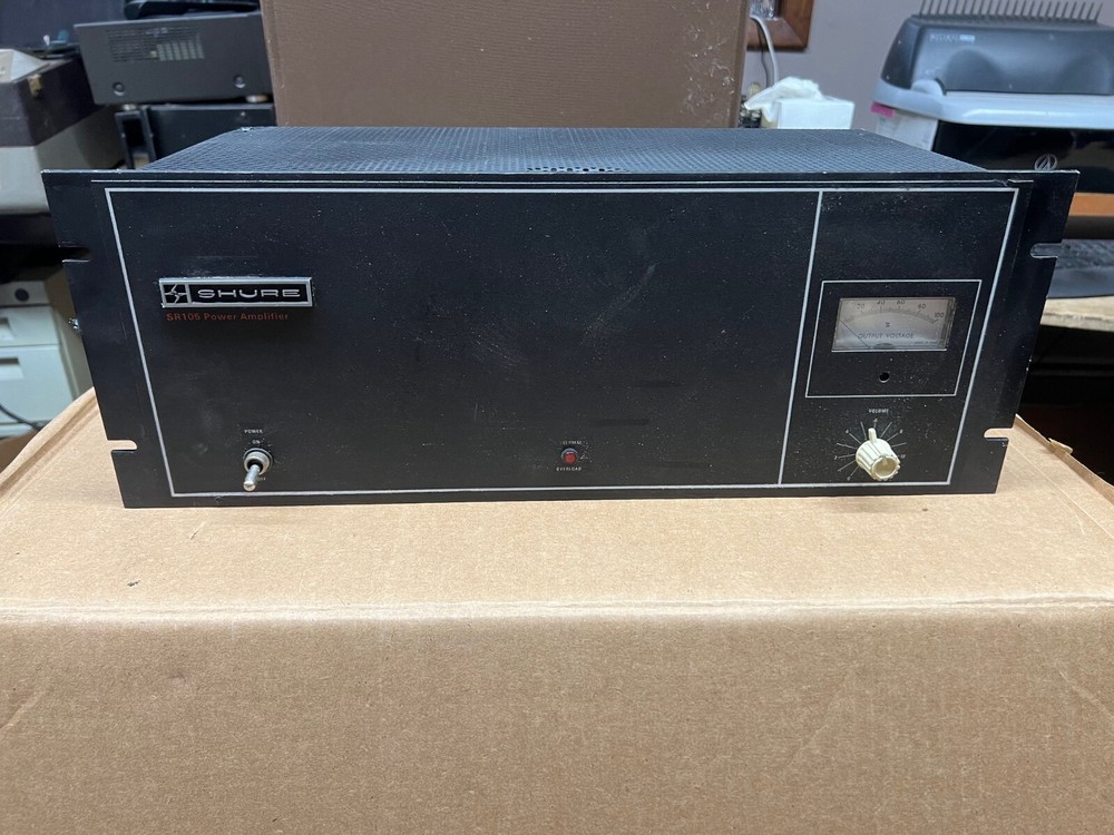 Shure SR105 Series Solid State Power Amplifier no fan-cooling silent operation