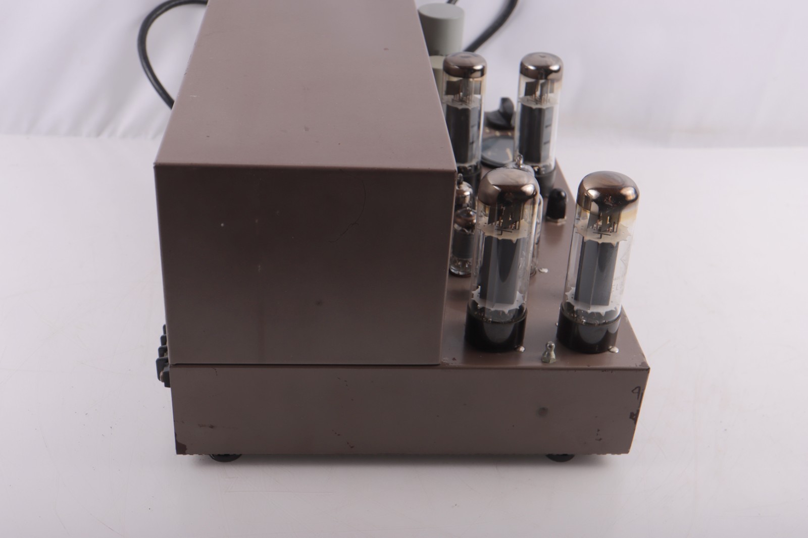 Marantz Model 8 Stereo Amplifier==Nice Original w/ Cage & Telefunken EL34's!