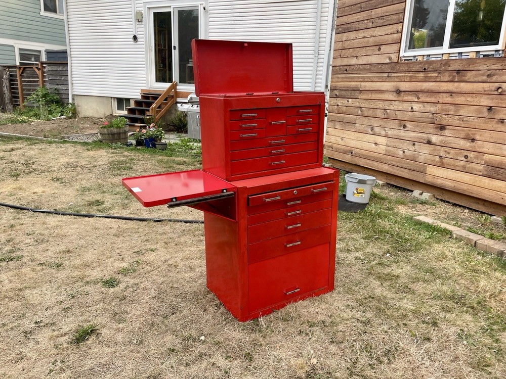 Rare Red Mac Tools MB510 16-Drawer Tool Chest.